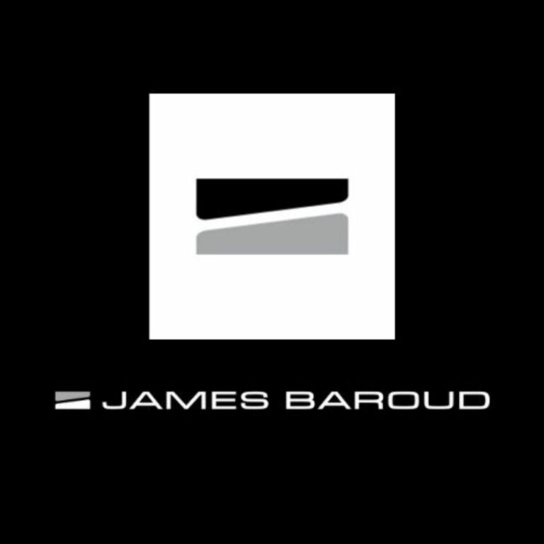 Découvrez nos tentes de toit et auvents haut de gamme James Baroud avec accessoires, appréciées mondialement pour leur design et leur robustesse.